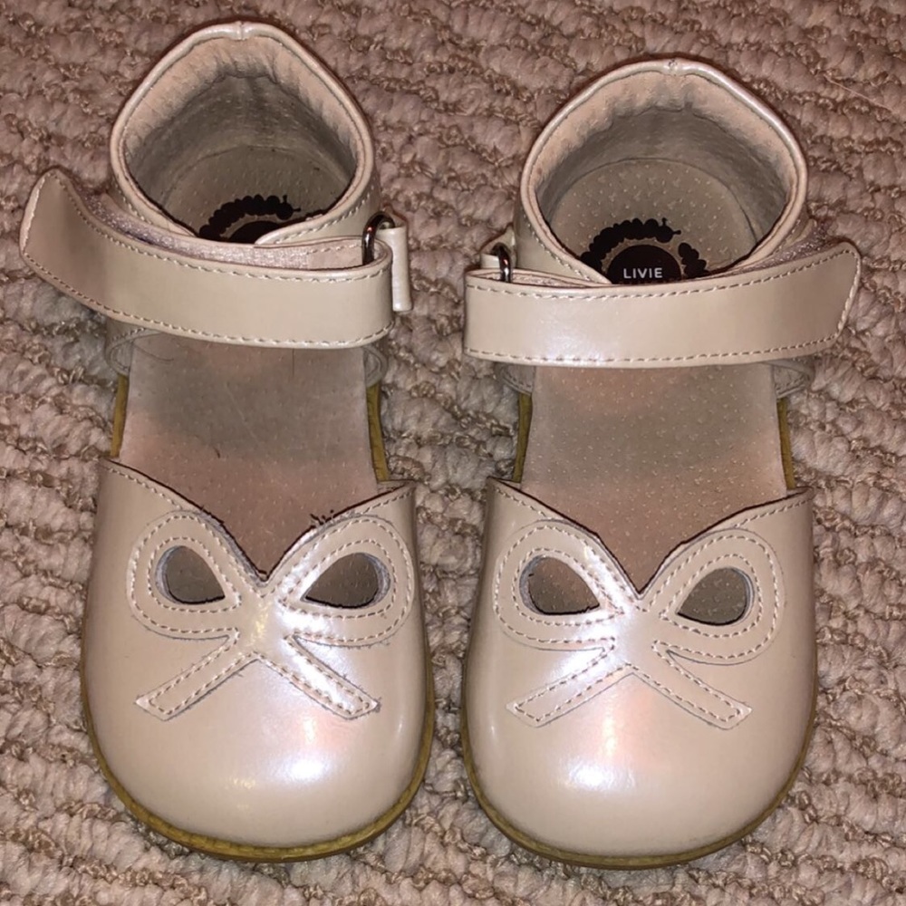 Livie & Luca size 9 EUC
